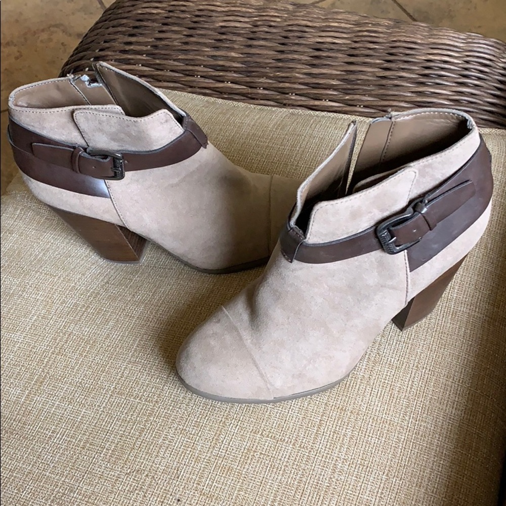 Carlos by Carlos Santana booties. Size 7,worn once